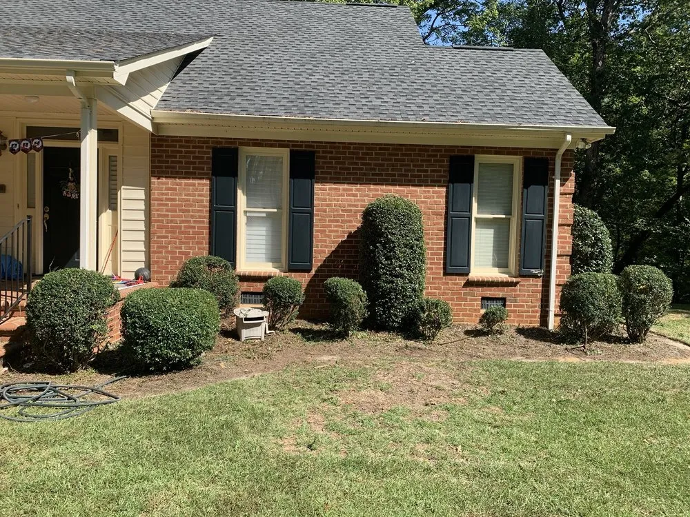 Affordable garden landscaping in Columbia, SC - Big Dog Lawn Services