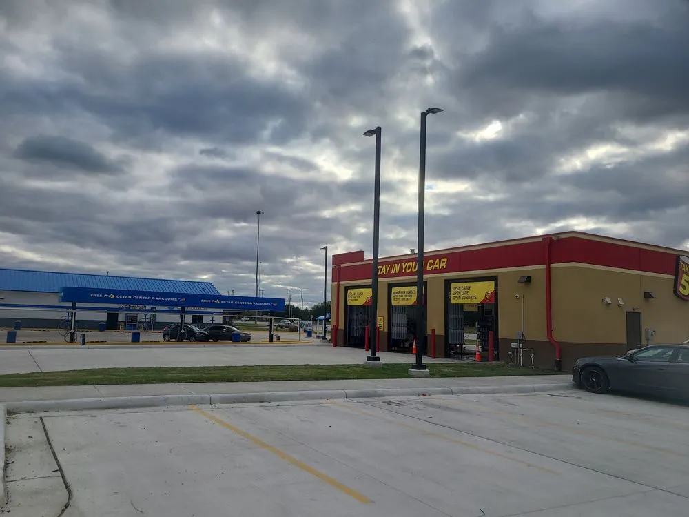 Local outdoor landscaping in Lima, OH - Big dogs lawn care