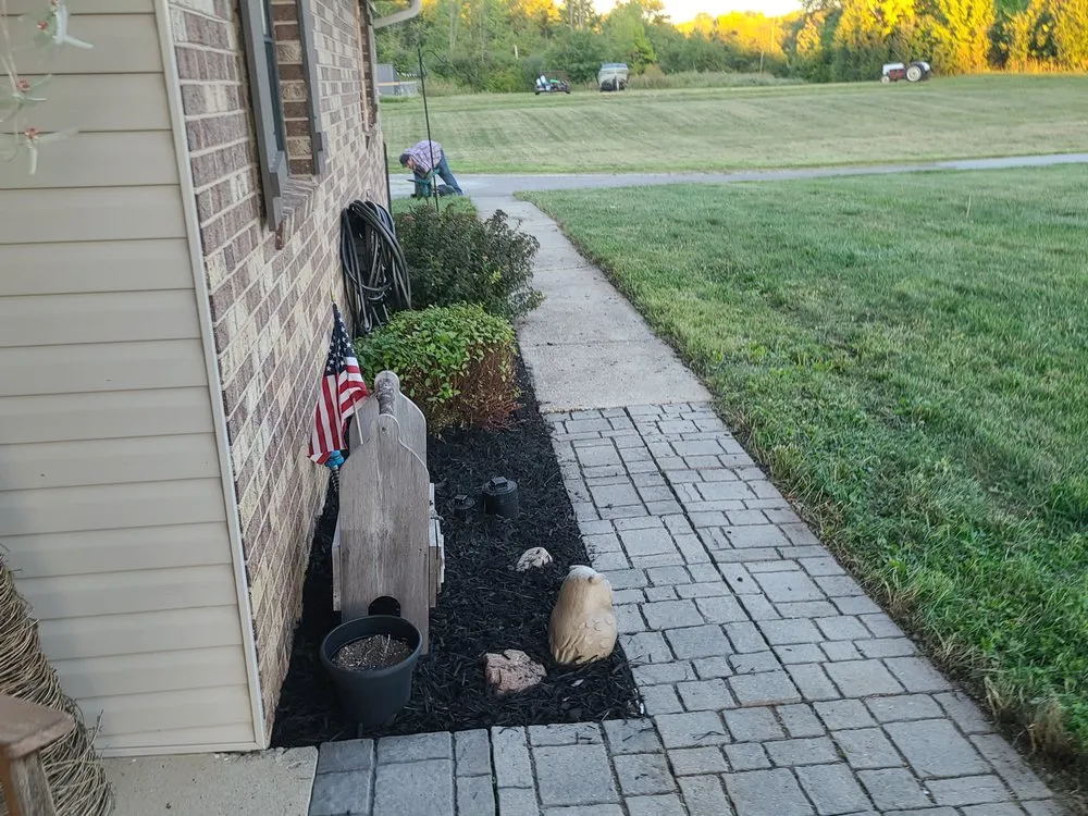 Affordable residential landscaping experts serving Lima, OH - Big dogs lawn care