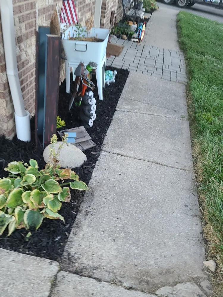 Top-rated outdoor landscaping in Lima, OH by Big dogs lawn care