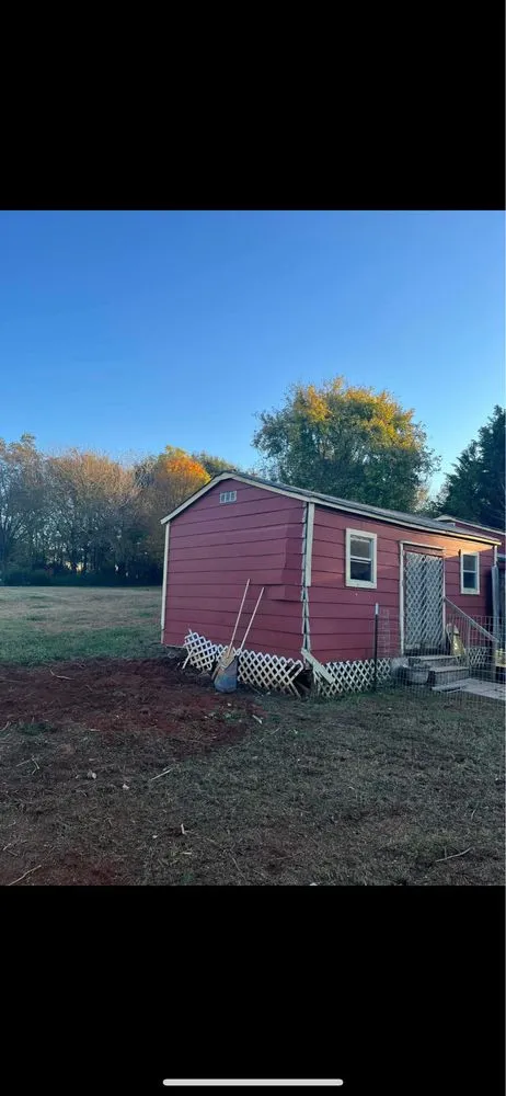 Professional lawn mowing service experts serving Greenville, SC - Big Drew & Sue’s Landscaping