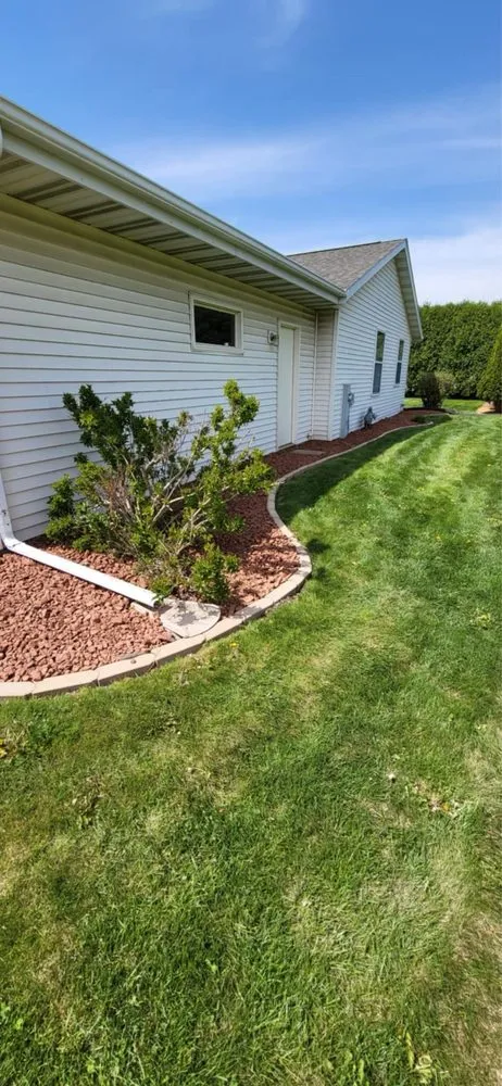 Trusted lawn mowing service experts serving Janesville, WI - Big Ed’s Lawn Services