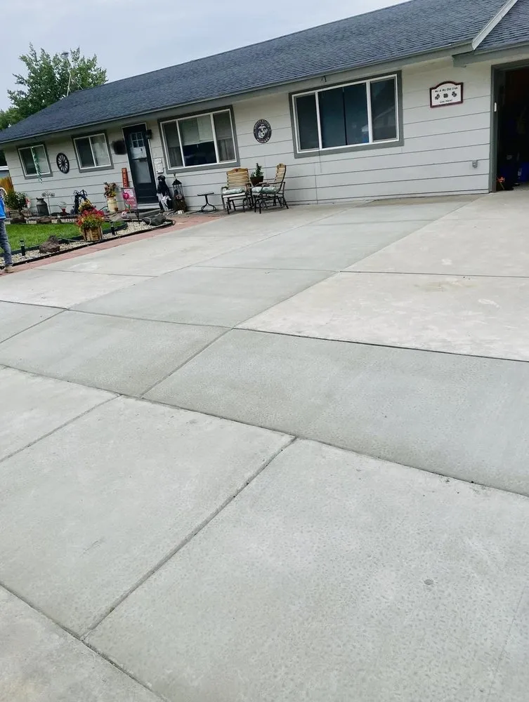 Professional landscaping services in Mountain Home, ID by Big E's Services