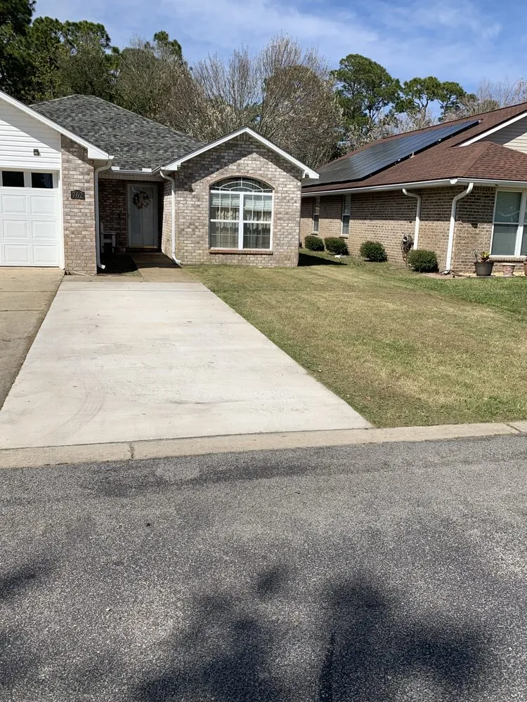 Expert residential landscaping experts serving Fort Walton Beach, FL - Big Green Fencing