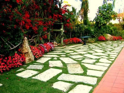 Trusted yard maintenance for year-round maintenance across Miami, FL - Big Green Men Landscaping & Artificial Grass