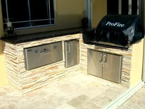 Expert yard cleanup service near you in Miami, FL by Big Green Men Landscaping & Artificial Grass