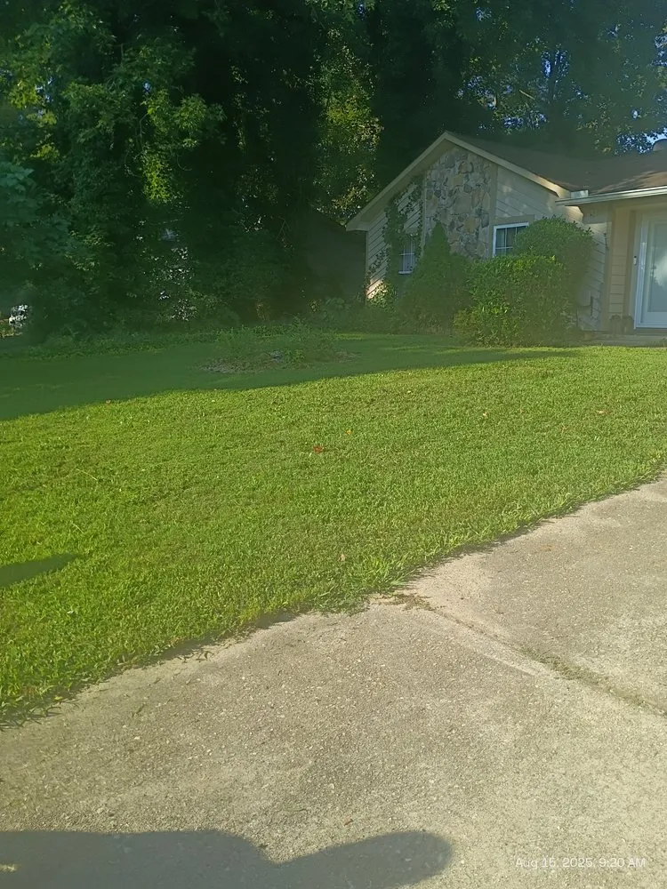 Trusted garden landscaping in Loganville, GA - Big Ham Mobile Handyman Services