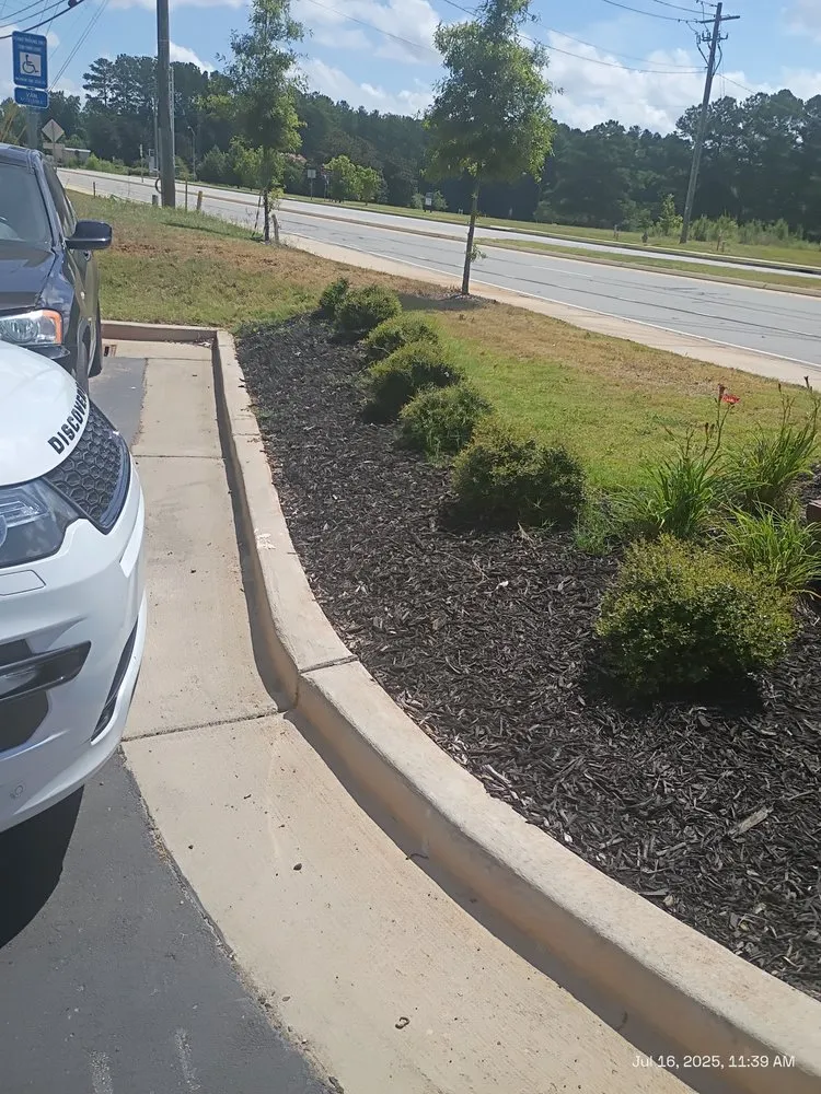 Reliable yard maintenance in Loganville, GA - Big Ham Mobile Handyman Services