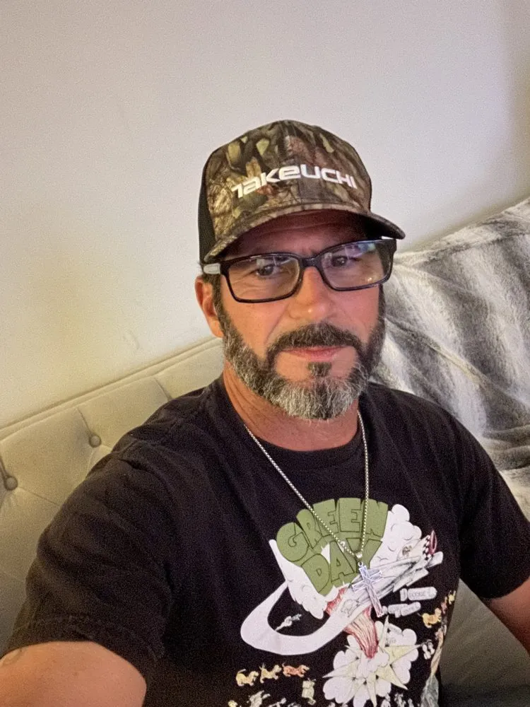 Expert landscape installation in Miami, FL by Big Hoss Landscaping