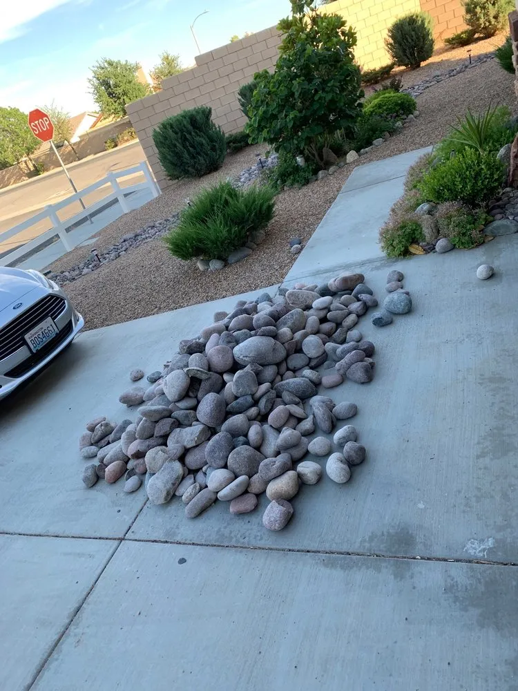 Reliable garden landscaping experts serving Rosamond, CA - Big Iron Landscape Materials