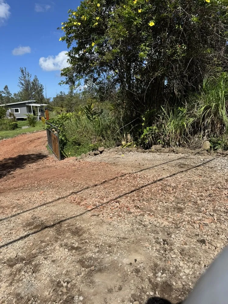 Local yard cleanup service in Volcano, HI - Big Island Earthmovers