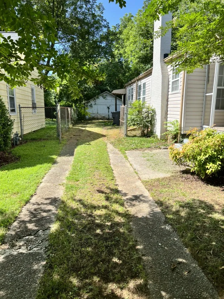 Top-rated lawn mowing service experts serving Powder Springs, GA - Big Jim’s Lawn Care