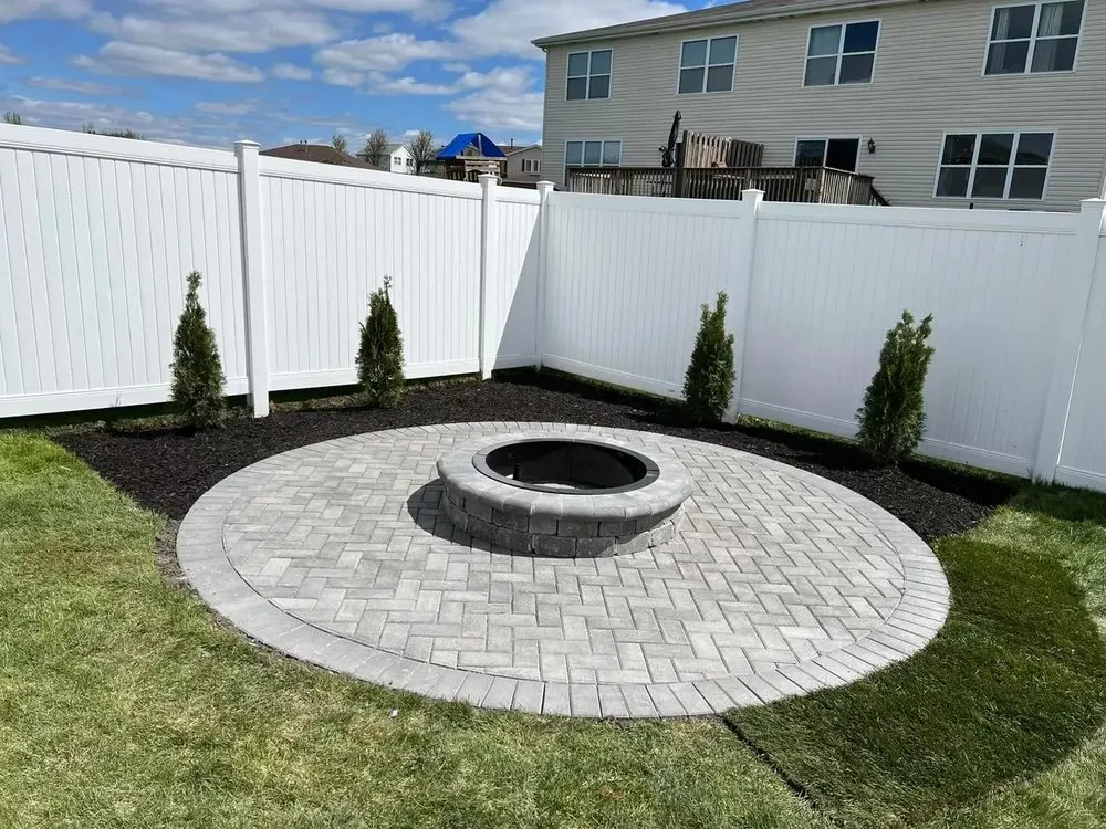 Affordable landscape design experts serving St. Charles, IL - Big League Landscaping