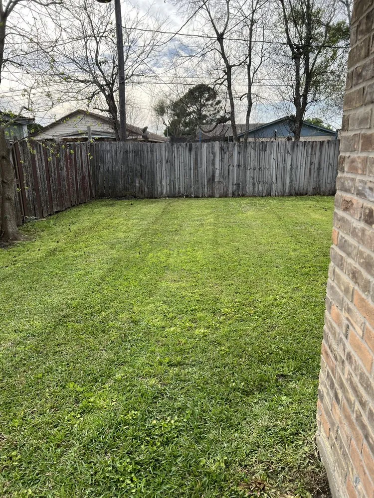 Affordable garden landscaping in Galena Park, TX - Big Man Lawn Service