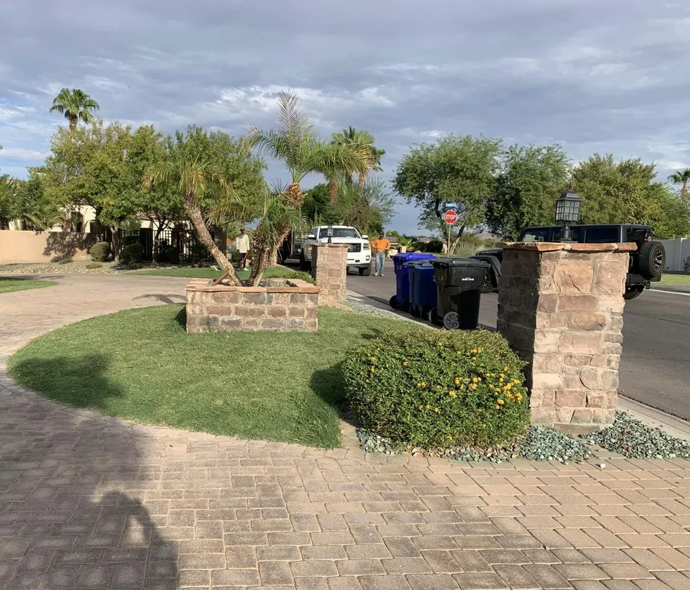 Top-rated yard maintenance experts serving Apache Junction, AZ - Big O Lawn Care