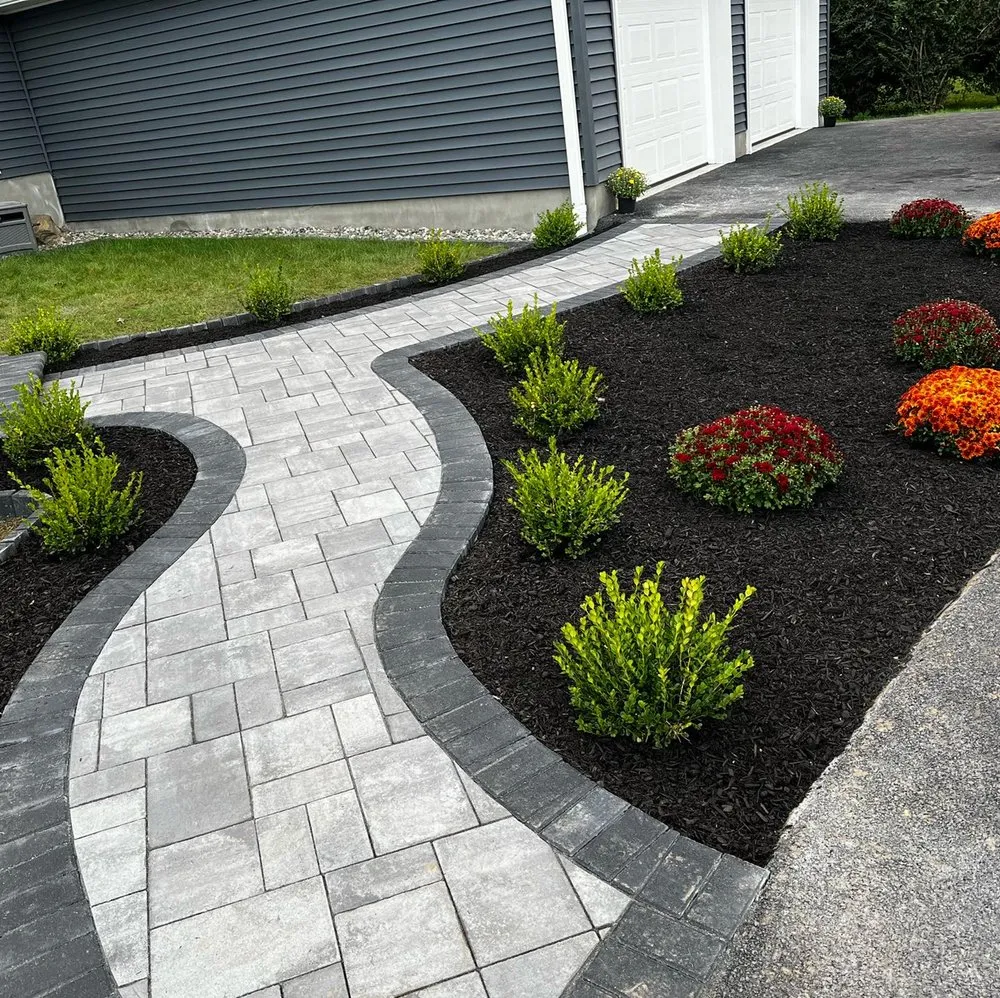 Custom yard cleanup service for beautiful yards across Kingston, NY - Big Oscar Landscaping