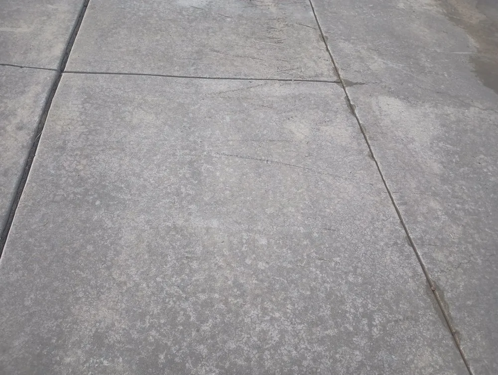 Affordable residential landscaping experts serving Azle, TX - Big Plans In The South Land Lawn and Landscaping