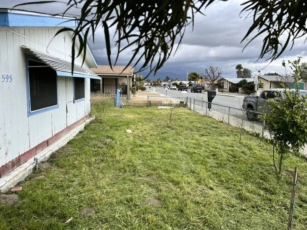 Local outdoor landscaping for residential properties in Valle Vista, CA by Big Robs Gardening