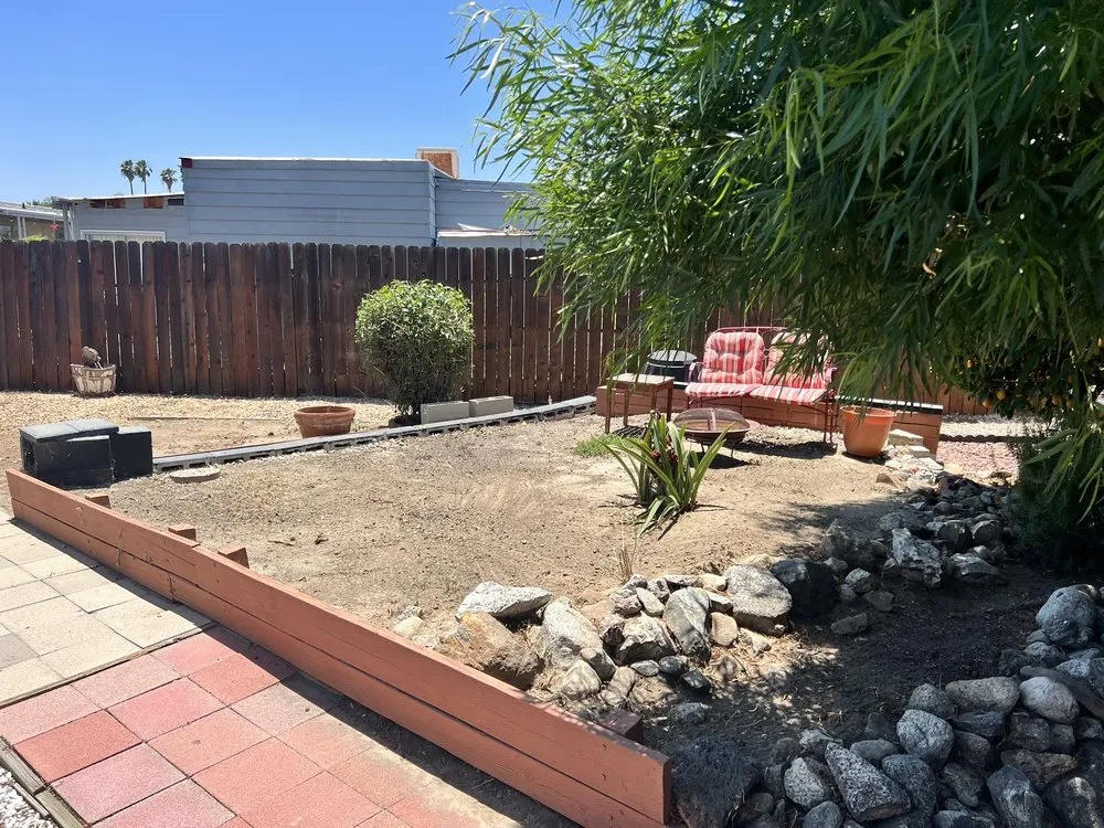 Custom lawn care service experts serving Valle Vista, CA - Big Robs Gardening