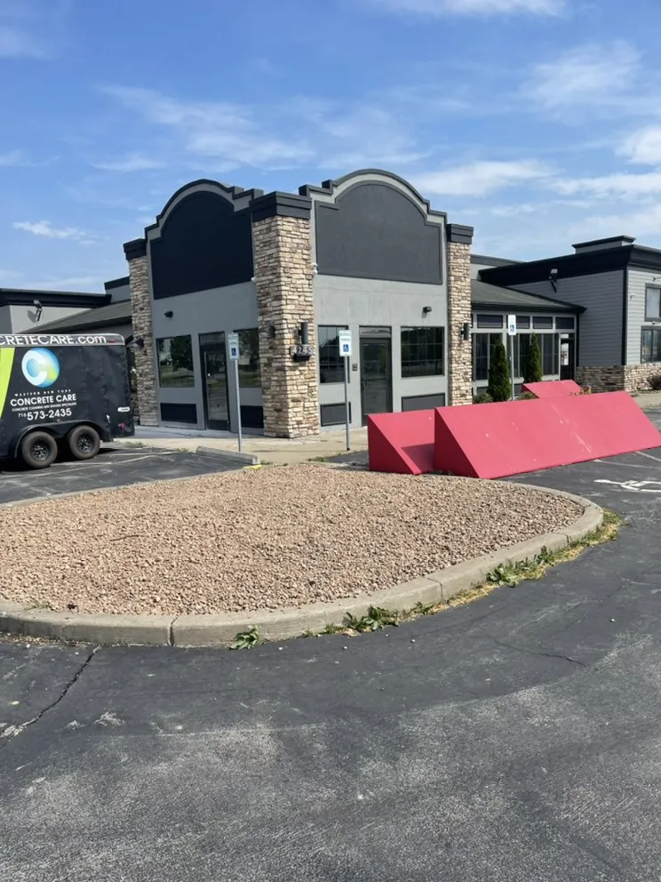 Custom outdoor landscaping for homes across Tonawanda, NY - Big Rock Landscaping and Snowplowing,