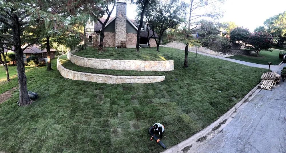 Affordable landscape design for year-round maintenance in Grapevine, TX by Big Tex Pro Landscape
