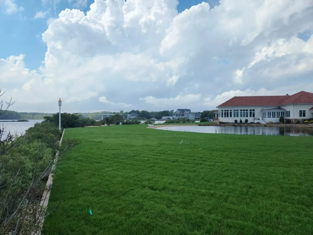 Expert residential landscaping for beautiful yards in Selbyville, DE by Big Wave Construction