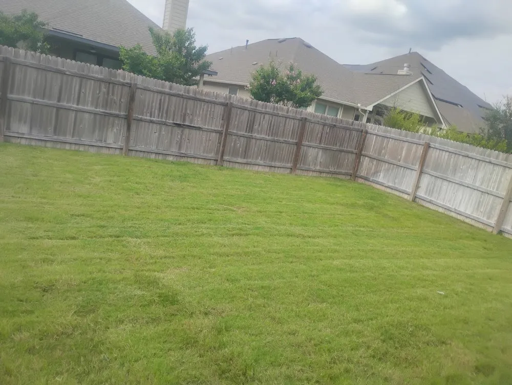 Top-rated landscaping services for residential properties in Cibolo, TX by Big Weed's Lawn Services