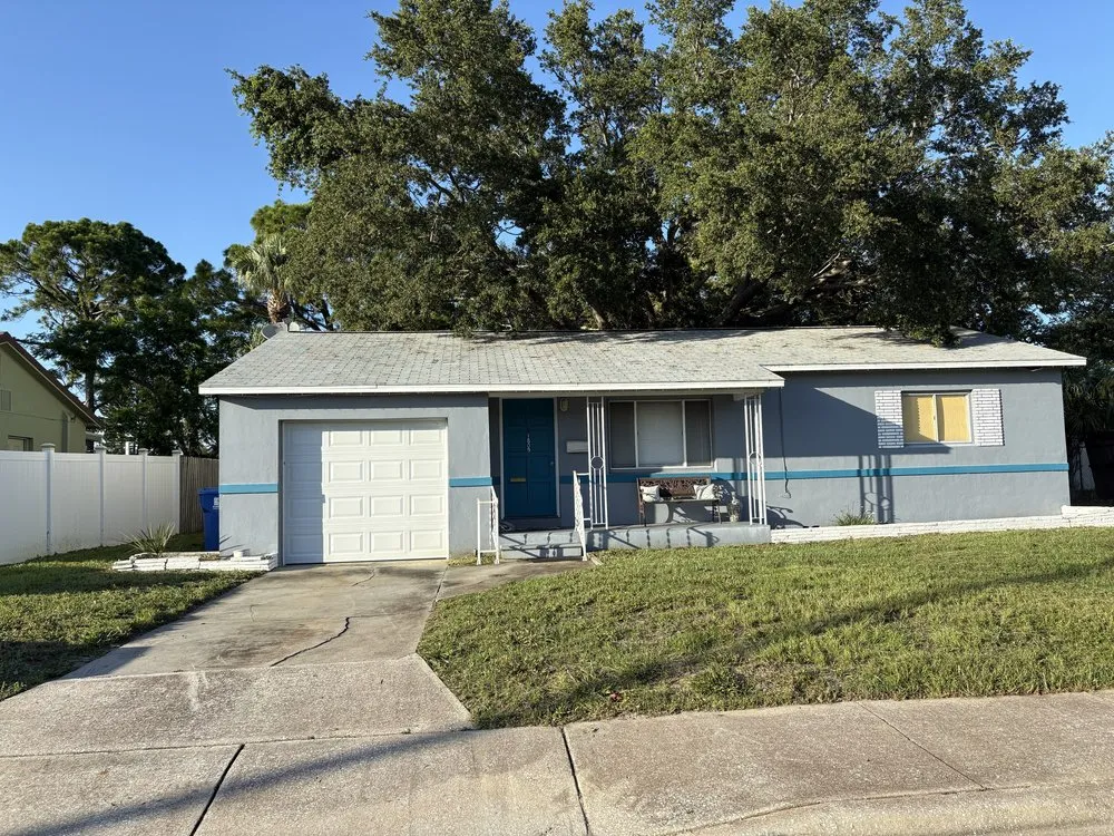 Reliable residential landscaping for residential properties in St. Petersburg, FL by Bigdog Lawn care