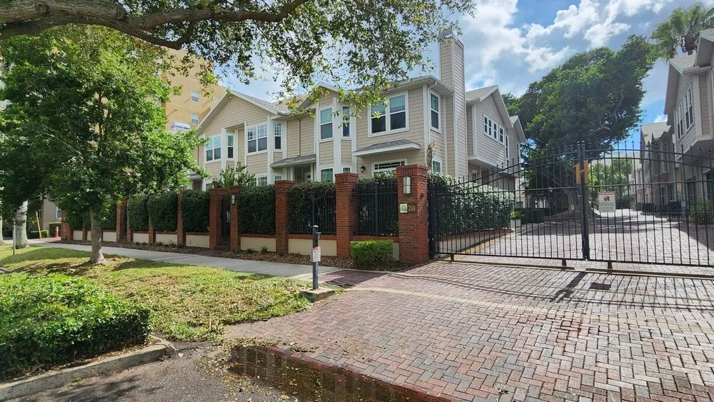 Affordable landscaping services for beautiful yards across St. Petersburg, FL - Bigdog Lawn care