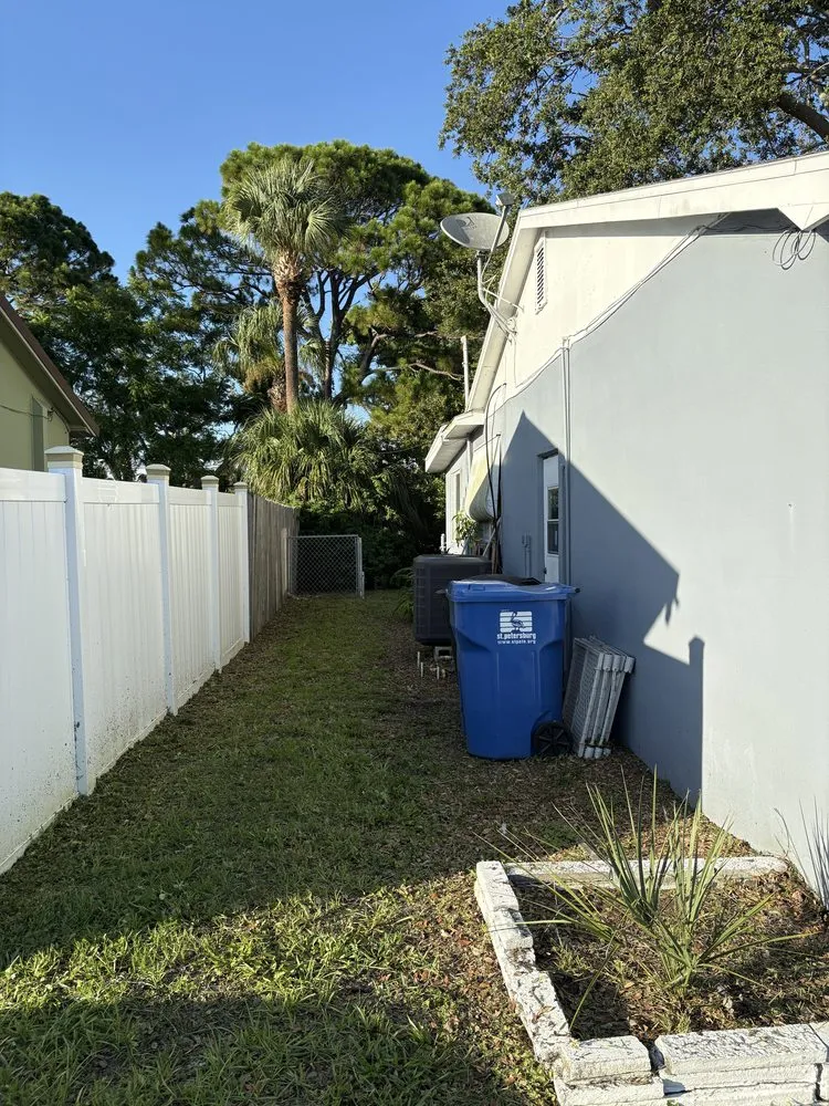 Professional garden landscaping experts serving St. Petersburg, FL - Bigdog Lawn care