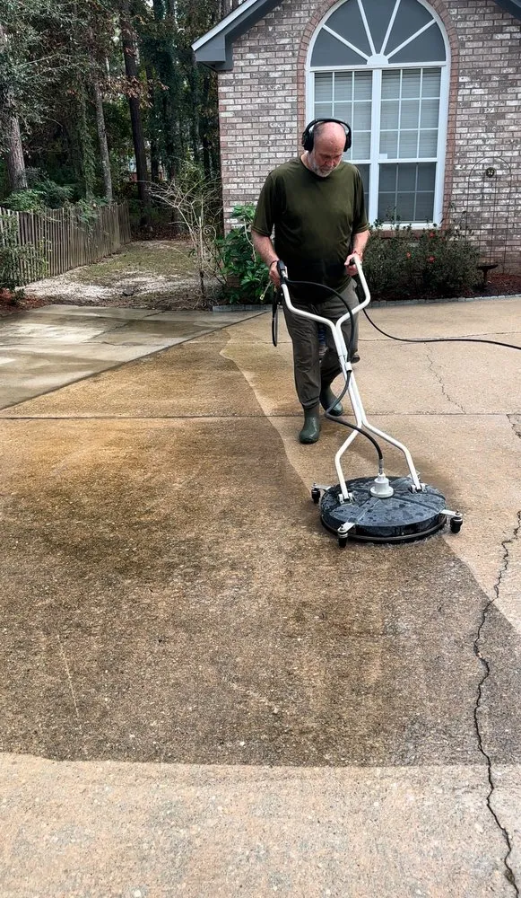 Local garden landscaping for beautiful yards in Tallahassee, FL by Bigfoot Lawn Care