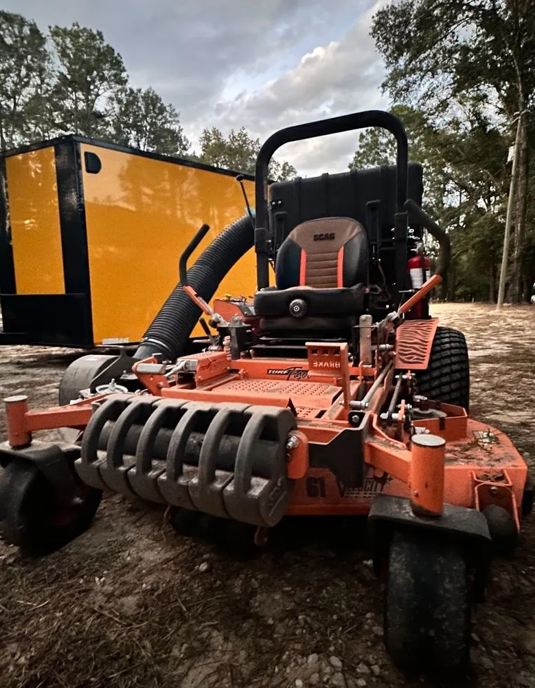 Trusted residential landscaping experts serving Tallahassee, FL - Bigfoot Lawn Care