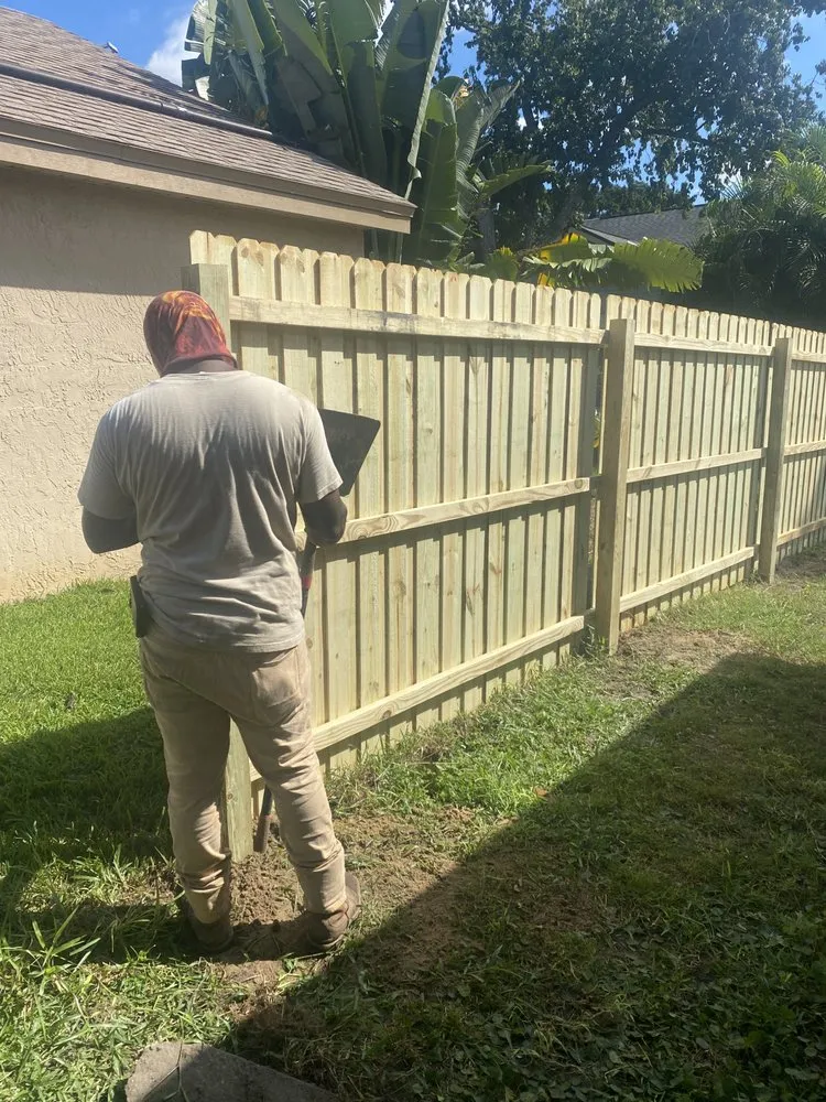 Reliable outdoor landscaping for homes in ORLANDO, FL by Bigfr8t Fencing