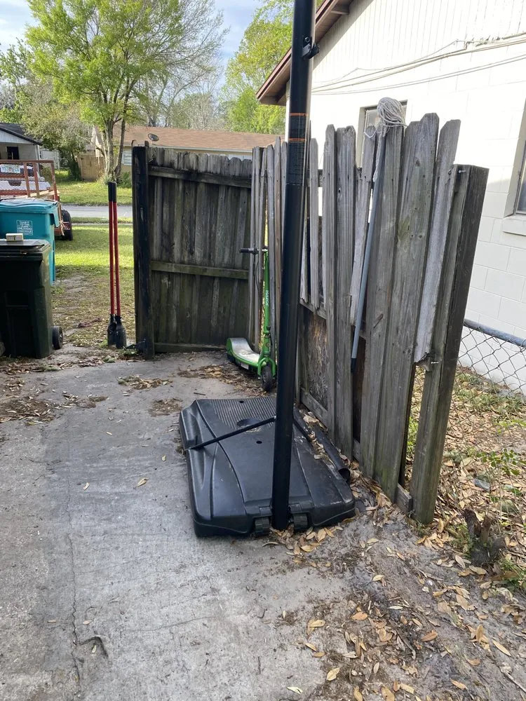 Expert lawn care service in ORLANDO, FL - Bigfr8t Fencing