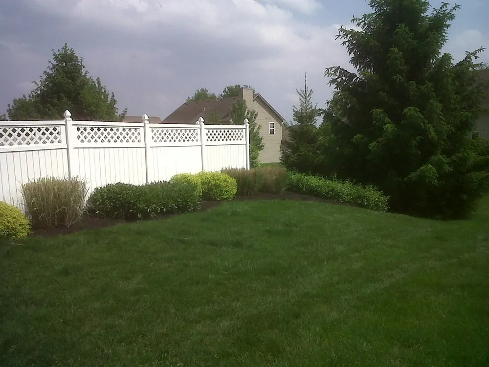 Custom lawn care service experts serving West Lafayette, IN - Biggin Scape