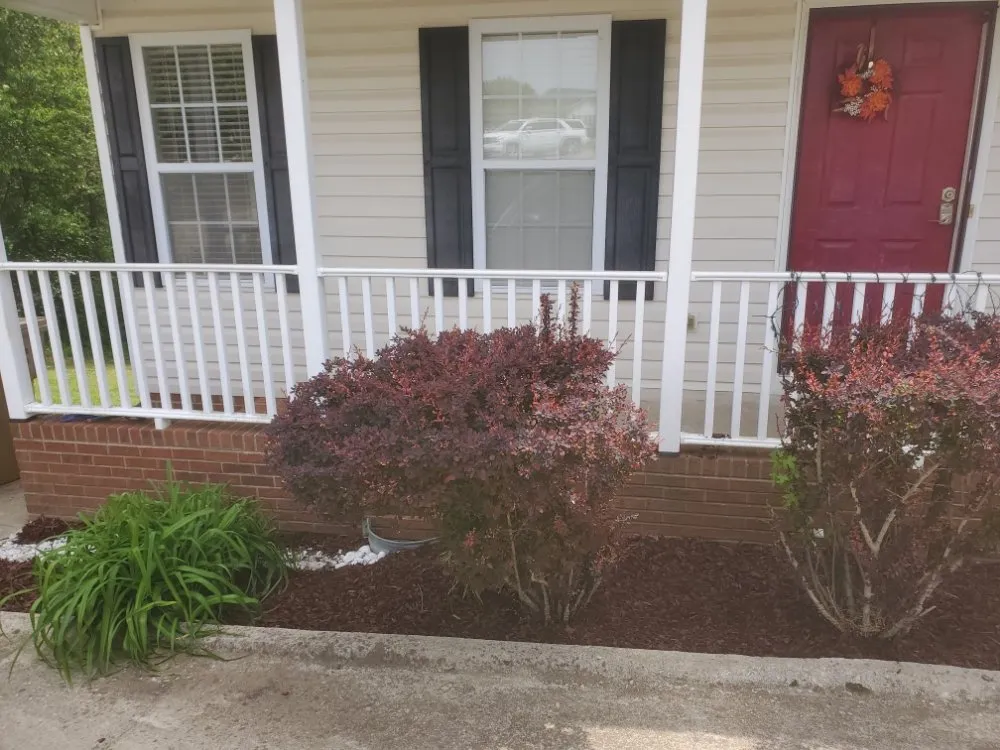 Professional yard cleanup service in Smithfield, NC - Biggs Outdoor Services