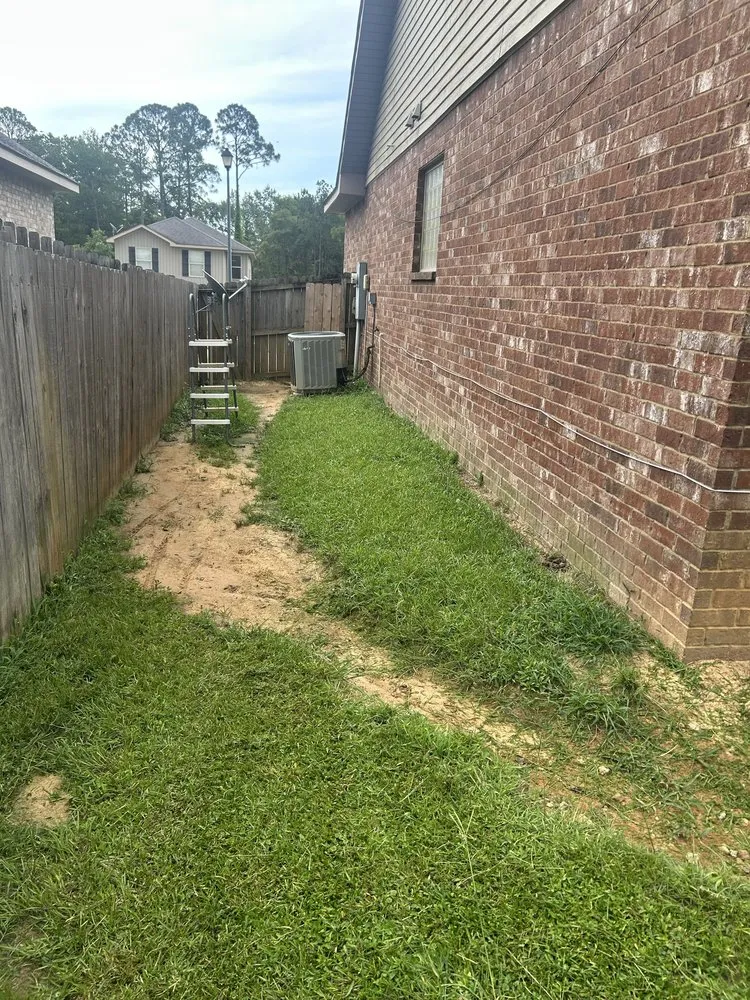 Reliable lawn mowing service experts serving Ruston, LA - Biggs pressure washing&Lawn care