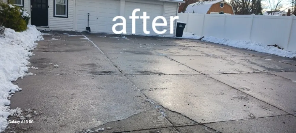 Professional lawn care service for residential properties in Cleveland, OH by Biggs Services