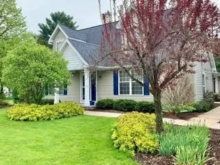 Expert yard maintenance for year-round maintenance across Helenville, WI - Biggy's Grading, Landscaping & Fencing