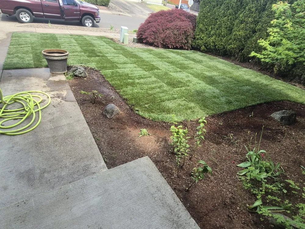 Professional landscape design experts serving Salem, OR - Big's Lawn Service