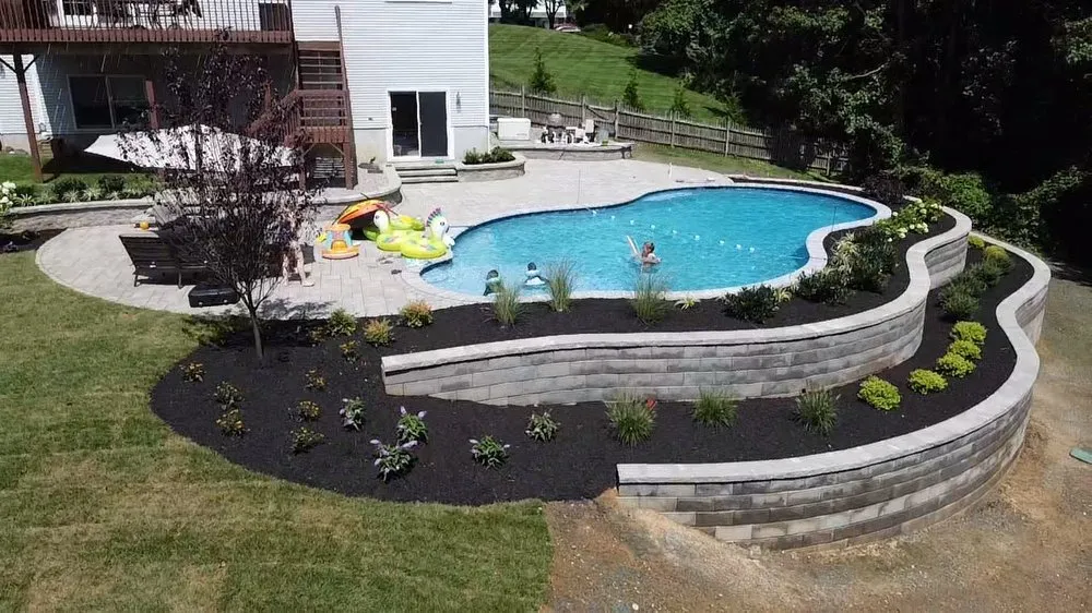 Local yard cleanup service experts serving Lincroft, NJ - Bill and Ed's Lawn and Landscape