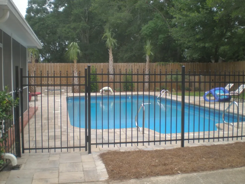 Top-rated yard cleanup service in Theodore, AL - Bill Baff Landscape