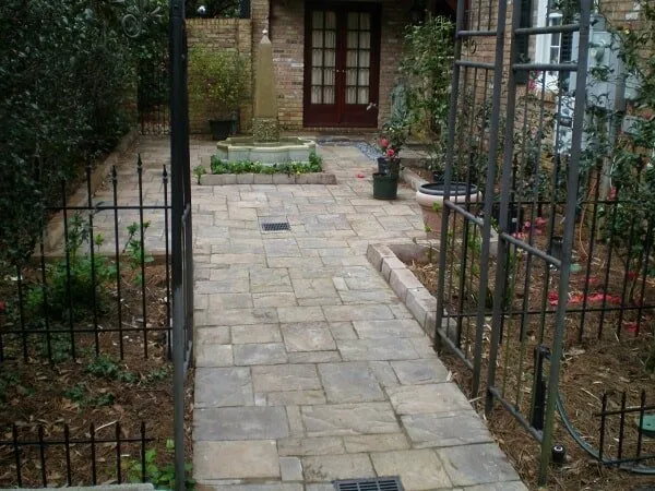 Custom garden landscaping experts serving Theodore, AL - Bill Baff Landscape