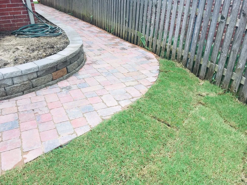 Custom yard cleanup service in Broken Arrow, OK - Bill Detherage Harbor Landscape