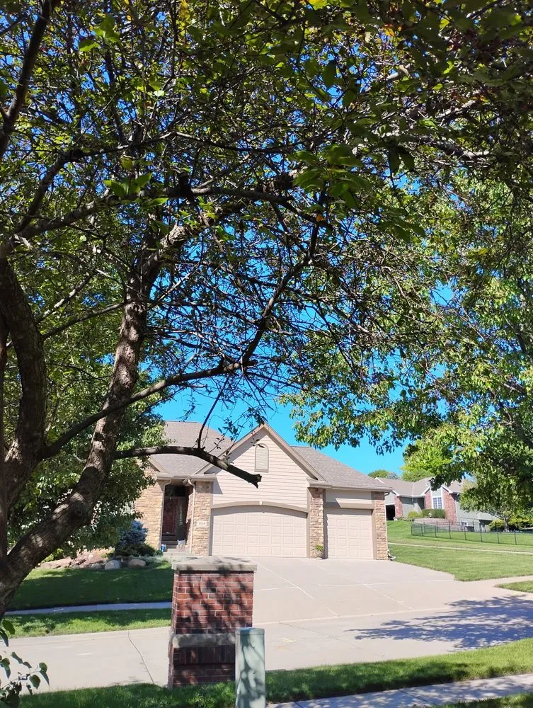 Trusted landscaping services in Council Bluffs, IA - Billings Property Maintenance