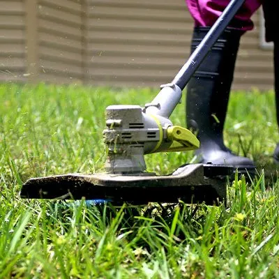 Trusted garden landscaping in Fort Wayne, IN by Bill's Lawn Care