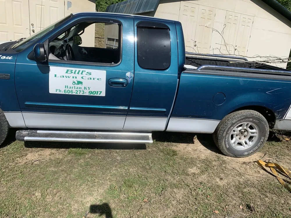 Custom lawn mowing service experts serving Harlan, KY - Bills Lawncare