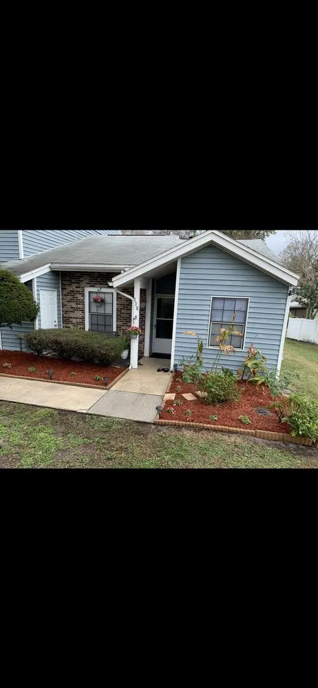 Custom lawn mowing service in East Chicago, IN - Billups Lawn Care