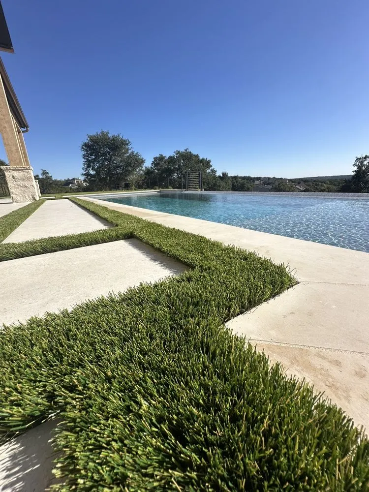 Professional garden landscaping for homes across Austin, TX - Biltright Turf