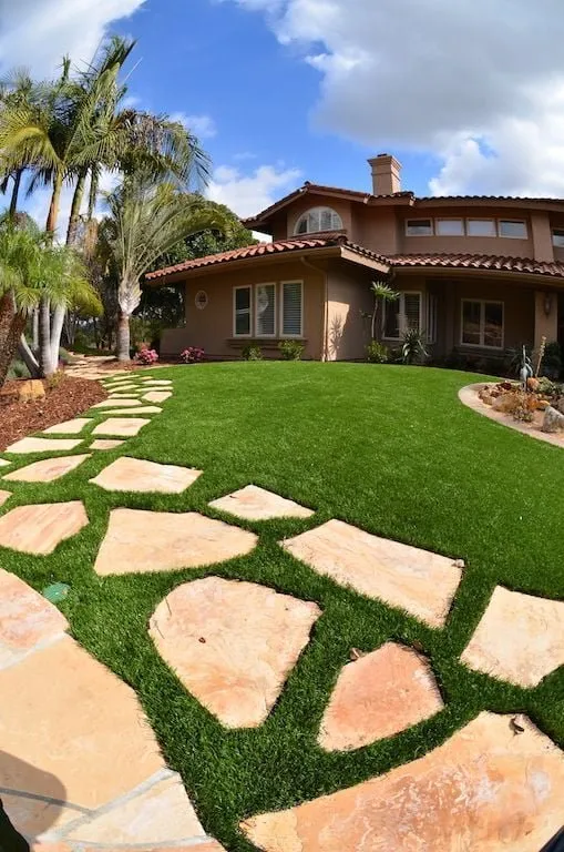 Custom lawn care service with custom design across Boise City, ID - Biltright Turf